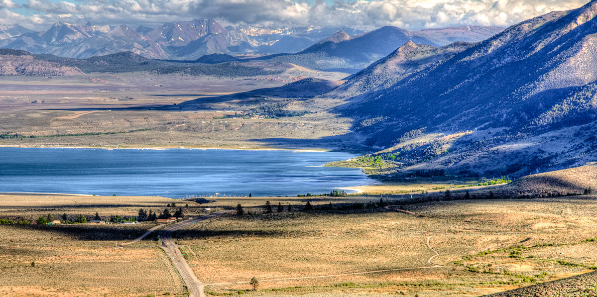 Mono Lake overview