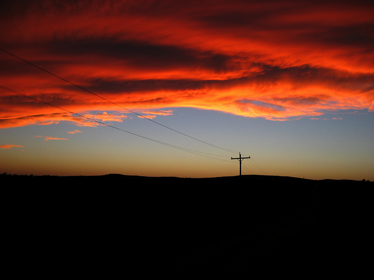 Fall Sunset | Canon Powershot S45/7.1mm (~36mm 35mm equiv) | 1/160s | f2.8 | ISO100? | handheld