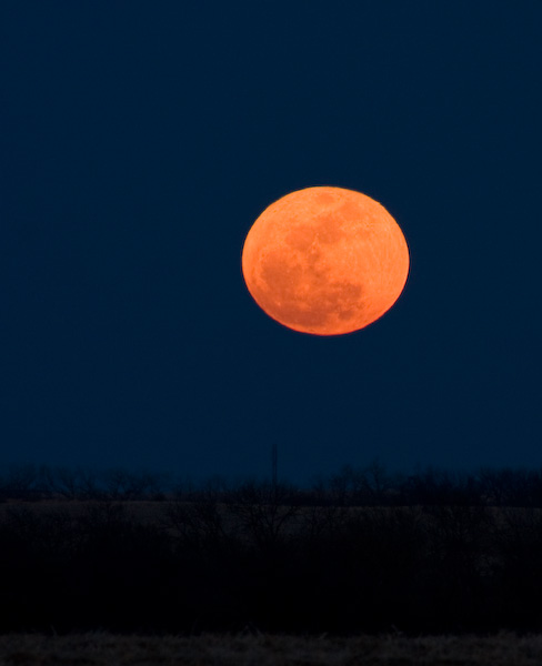 Full Moon Rising || Canon40d/EF100-400F4-5.6L@400 | 1s   | f9 |  ISO400 | tripod