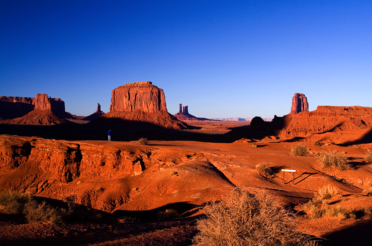 Monument Valley II|| Canon350d/EF17-40/F4L@26| 1/200s | f10 | ISO200 |handheld
