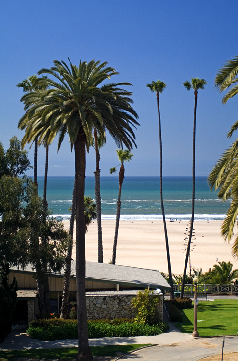 Santa Monica Beach || Canon350d/EF17-40/F4L@40 | 1/1000s | f4 | ISO200 | handheld