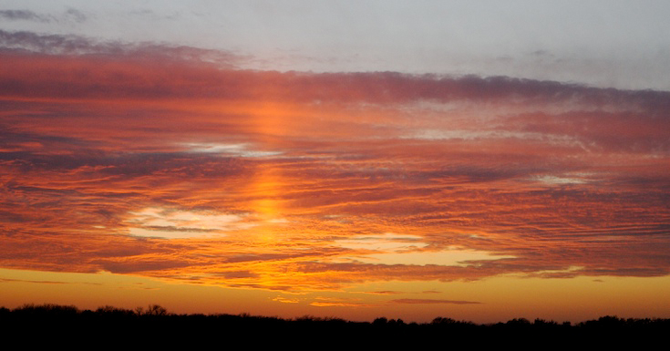 November Sunset || Canon350d/EF17-55/F2.8EFS@35 | 1/125s | f4 |  IS400 | handheld